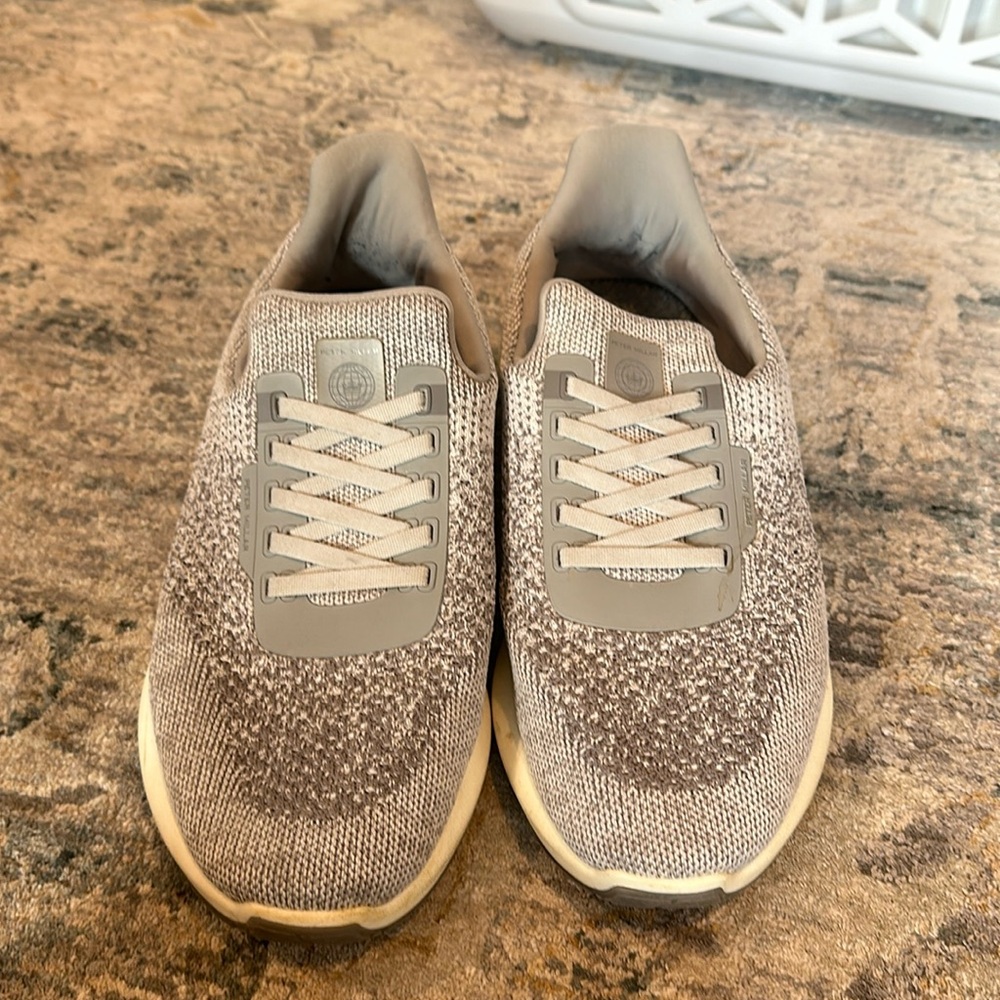 Peter Millar 9.5 sneakers